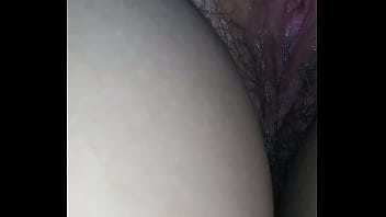 Toda excitada e amarrada