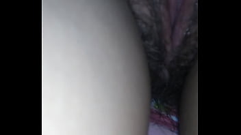 Toda excitada e amarrada