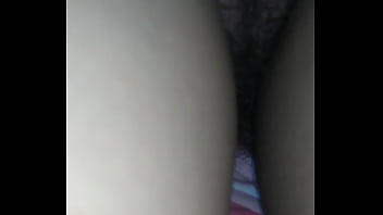 Toda excitada e amarrada