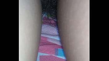 Toda excitada e amarrada