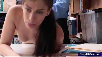 Thief bobbi dylan fucked by lp officer