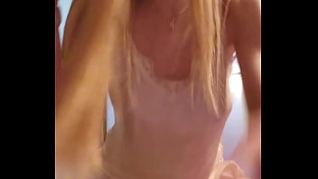 This blonde's hot hole doesn't like to be bored