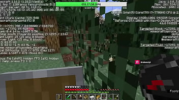 Joven d es comprada por conquistador español en miencraft mientras juega con su novio de chill