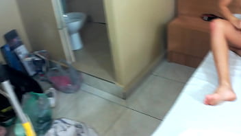 Paola gurgel the young girl's brief masturbation in front of the cameras leaving her pussy wet for the actor's entrance who then went down on her