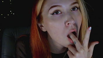 Look how i suck my thumb