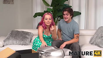 Mature4k nostalgia made her horny