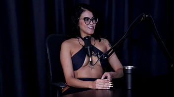 Prefere pau que a faz gozar grava com a elisa sanchez o jeito de chupar a buceta e sobre ter que falar sobre um filho bia hot preliminares podcast watch sheer red