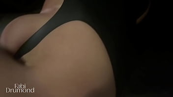 Milf gostosa vai pro estúdio do amigo tirar foto e acaba transando com ele sem camisinha – fabi drumond