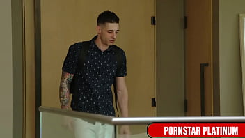 Billy boston gives some raw love to sara st clair's cunt