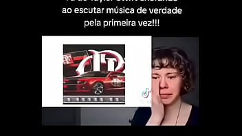 Hino nacional do flamengo fã da taylor swift chorando escutando musica de vdd