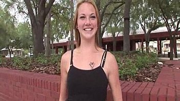 This slut shows off her ass