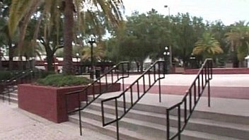 This slut shows off her ass