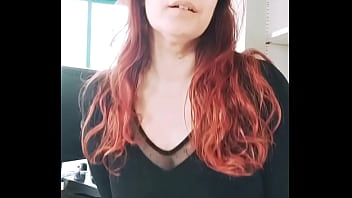 C'est l'heure de la petite exhib du lundi 2 tip et je t'envoie la vidéo