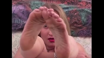 Avery dirty feet & mouth fetish sfw clips pt 1 ft betty