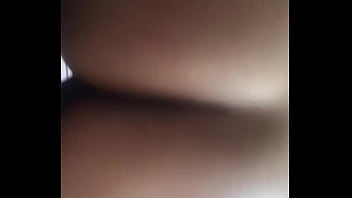 Amiga hace favor en casa de un amigo Amiga hace favor en casa de un amigo