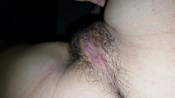 Coño jugoso y peludo de mi mujer