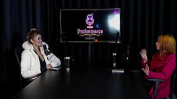 Trabalha em site gringo arrumou treta com o professor na faculdade queria ser modelo e como entrou na pornografia jhocy sheer red