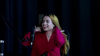 Trabalha em site gringo arrumou treta com o professor na faculdade queria ser modelo e como entrou na pornografia jhocy sheer red