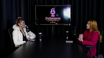 Trabalha em site gringo arrumou treta com o professor na faculdade queria ser modelo e como entrou na pornografia jhocy sheer red