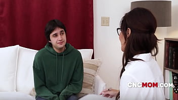 Therapist with a very open mind lets step son get over his pussy obsession with hers