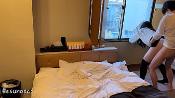 窓の前で 人に見られるのが好きな陰キャ女子って需要はありますか