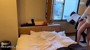 窓の前で 人に見られるのが好きな陰キャ女子って需要はありますか