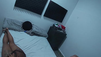 A madrasta desesperada leyne rodriguez precisa de ajuda com seu novo emprego legendas em português