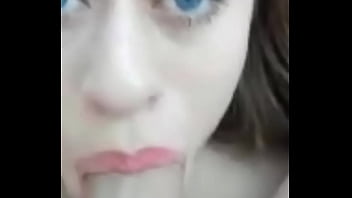 Amiga De La Universidad Y Yo En Webcam thumbnail