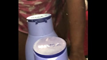 Gostosinha levando na chota escondido