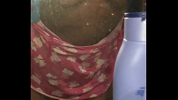 Gostosinha levando na chota escondido