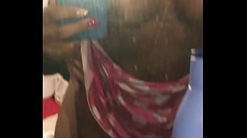 Gostosinha levando na chota escondido