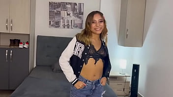 Cute new model coming for a cum facial