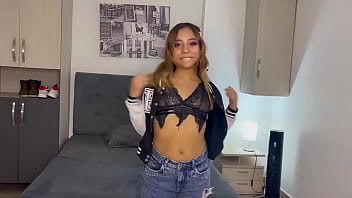 Cute new model coming for a cum facial