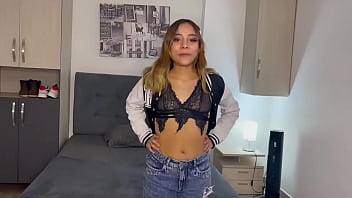 Cute new model coming for a cum facial