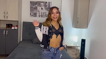 Cute new model coming for a cum facial