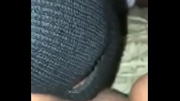 Red gets her pum pum lick