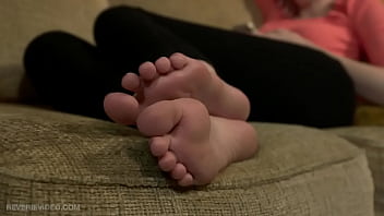 Foot fetish tic yourself deeper into your fetish