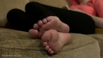 Foot fetish tic yourself deeper into your fetish