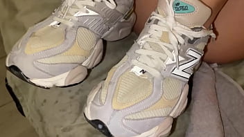 My friends gf is a whore