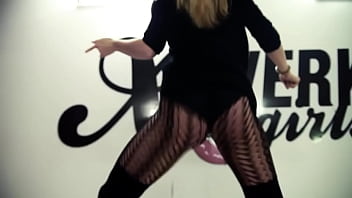 Shata x twerk girls twerk contest