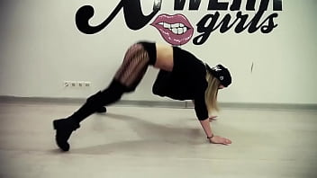 Shata x twerk girls twerk contest