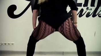 Shata x twerk girls twerk contest