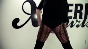 Shata x twerk girls twerk contest