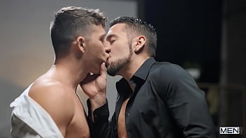 Up Men Sexmencom Kiss thumbnail