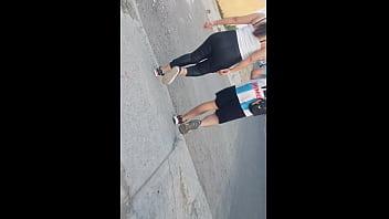 Paola con tanga y su novio no sabe que la deje con mi leche en la boca