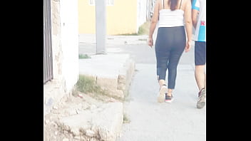 Paola con tanga y su novio no sabe que la deje con mi leche en la boca