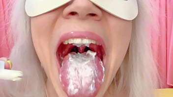 Mia's mimi whipped cream breakfast