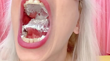 Mia's mimi whipped cream breakfast