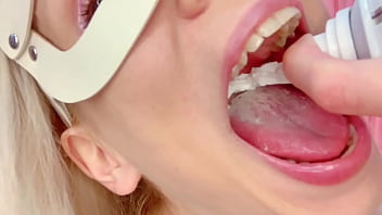 Mia's mimi whipped cream breakfast Mia's mimi whipped cream breakfast