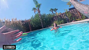 Spinner slut gets her guts crushed under the sun